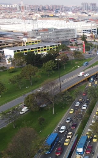 Dolor de cabeza para los conductores | La Alcaldía mantiene el cierre parcial de una importante avenida