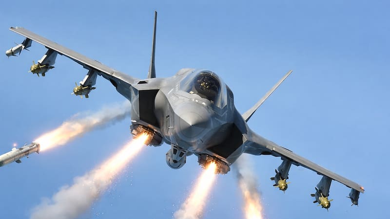 Despega el avión de combate furtivo más avanzado del mundo: el caza que reconfigura el poder militar y el orgullo de esta nación. (Fuente: Representación creada con IA)