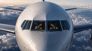Ambos pilotos de un A320 que volaba a 36.000 pies con 153 pasajeros se quedaron dormidos 28 minutos y se desviaron de ruta: estaban habilitados por los controles de aptitud física