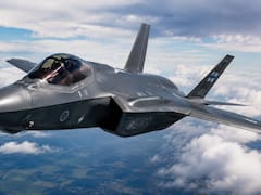 Llega al país el avión de guerra más poderoso del mundo: la máquina que controla el campo de batalla y representa el orgullo de una nación