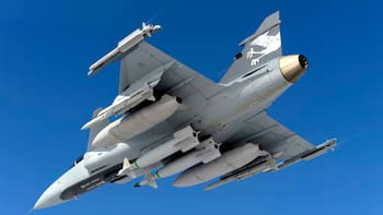 El Gobierno compró 17 aviones de guerra Gripen a Suecia y se prepara: cuándo llegarán al país