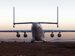 Despega el avión más grande del mundo: tendrá 108 metros de largo, cuatro motores y se podrá usar en tan solo tres continentes