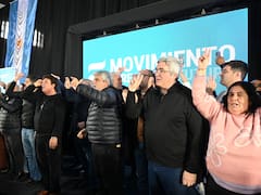 Kicillof en modo presidencial: primer plenario federal y gira en espejo con Milei a Nueva York