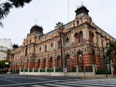 Con una oferta de u$s 340,2 millones, la privatización de AySA ya tiene favorito