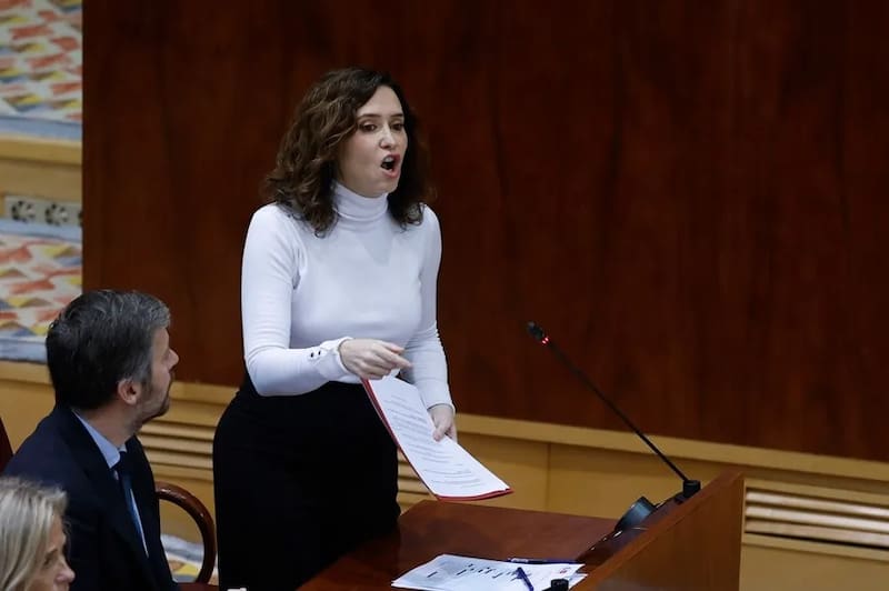 Nueva polémica en torno al novio de Ayuso por usar un alias en el Grupo Quirón. (Fuente: archivo)