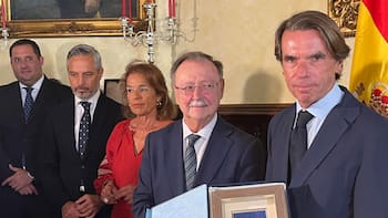 Aznar reclama firmeza desde Ceuta y un cambio de rumbo en el Gobierno: “La soberanía nacional no tiene vacaciones”