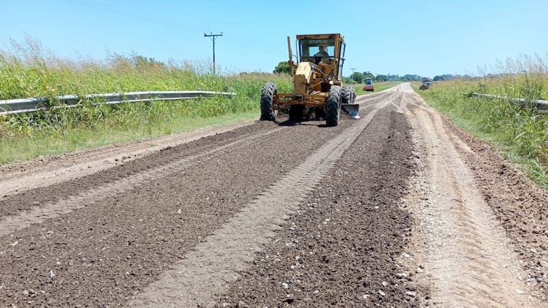 El Gobierno de Santa Fe continúa con la reparación y conservación de tres importantes corredores del norte provincial. Foto: Gobierno de Santa Fe.