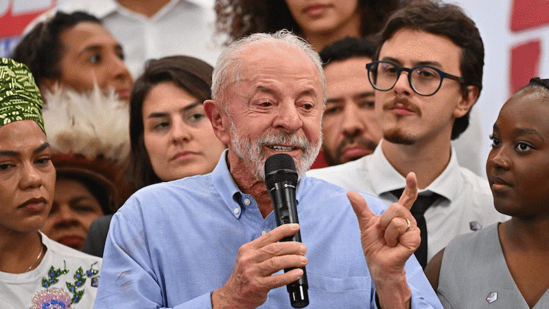 Lula da Silva y Flávio Bolsonaro se disputan voto a voto la presidencia del pais sudamericano.