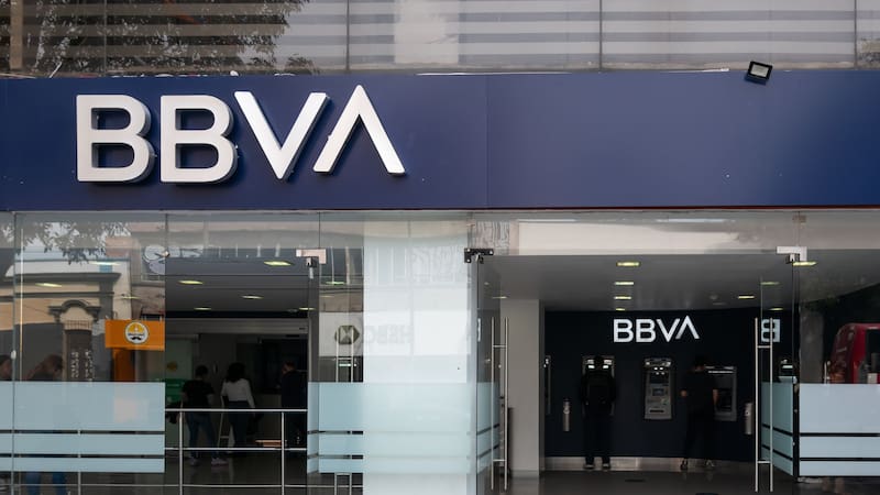 Bancos de México exigirán identificación oficial para retirar y depositar dinero en efectivo