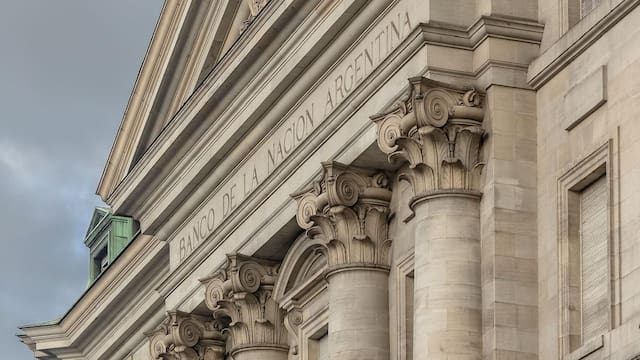 El Banco Nación sale a rescatar clientes endeudados con un “kit de soluciones” financieras