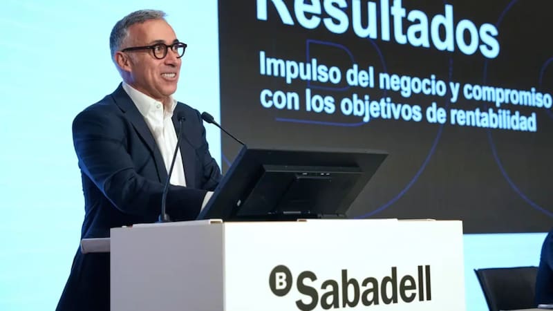 Banco Sabadell reorganiza su estructura con la IA como eje de transformación