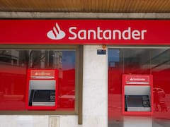 Banco Santander para mayores: atención preferente, Correos Cash y horario ampliado
