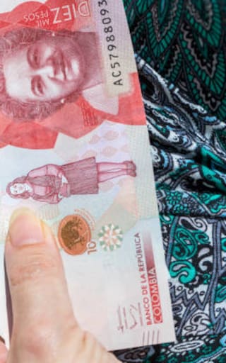 Comienzan las negociaciones finales por el aumento del salario mínimo: la puja entre el Gobierno de Petro y los sindicatos