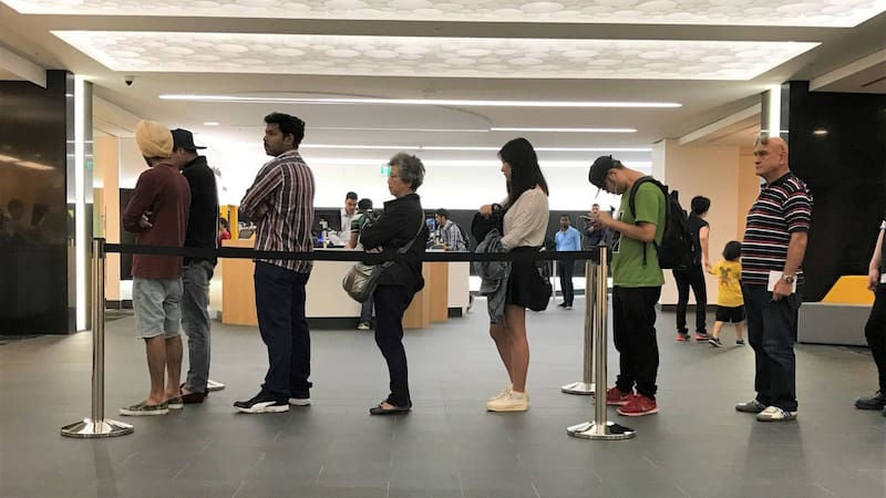 Hay un nuevo horario para operar en entidades banccarias.