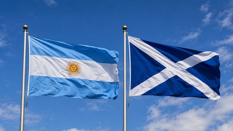 Se viene el partido contra Inglaterra: los motivos históricos por los que Escocia hincha por Argentina.