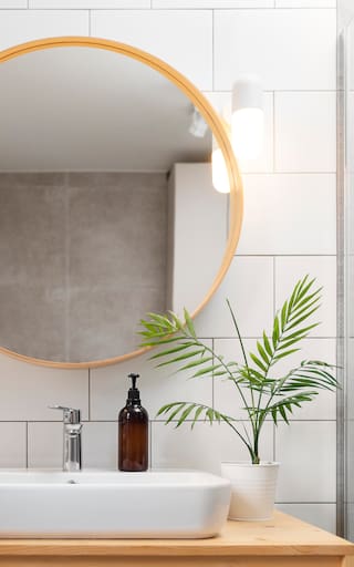 Adiós a los espejos en los baños: las cuatro tendencias en los hogares modernos que cambiarán tus mañanas