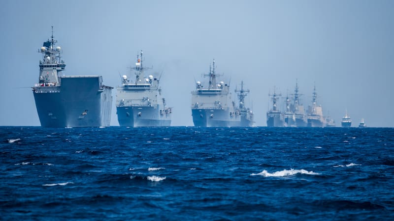 España avanza en la renovación de su flota naval con nuevos submarinos S-80, fragatas F-110 y buques de apoyo dentro de un plan de modernización de la Armada.