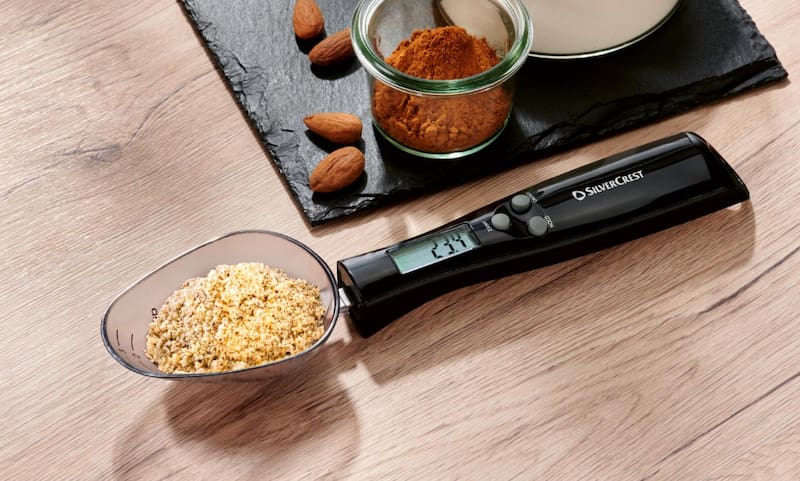 El aliado perfecto para la cocina: Lidl lanza una cuchara digital que mide cantidades precisas para preparar comidas.