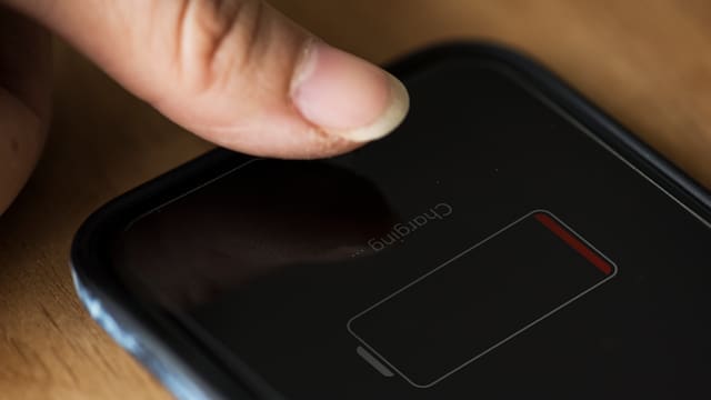 Cómo hacer que la batería del celular dure mucho más cuando no hay electricidad: el ajuste que pocos activan
