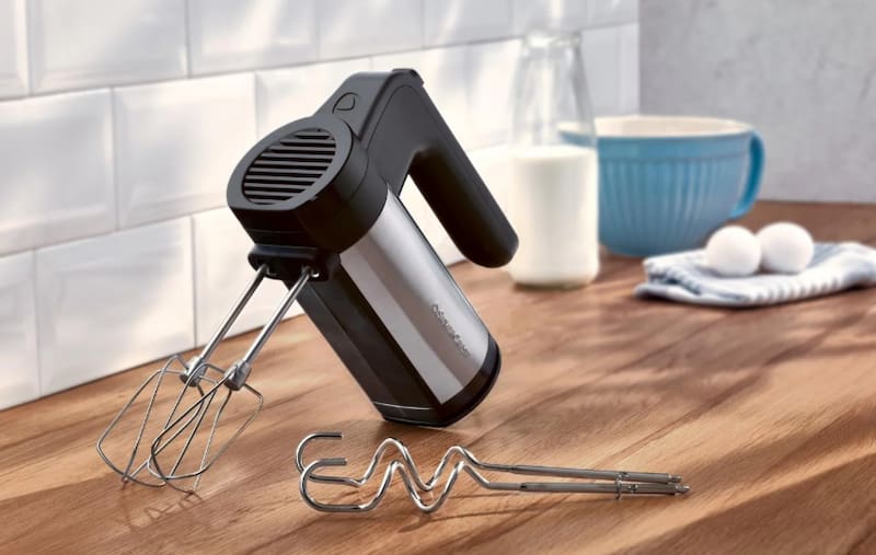 Este nuevo electrodoméstico de Lidl prepara desde nata hasta pan y masa de pizza: tiene 5 niveles de velocidad.