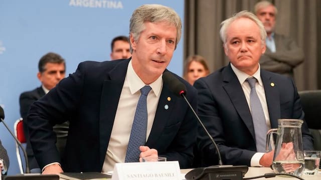 BCRA no bajará encajes: qué hacen otros bancos centrales de la región