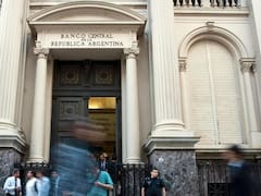 Operación crédito: BCRA flexibilizó las exigencias de encajes a los bancos para empujar una baja de tasas