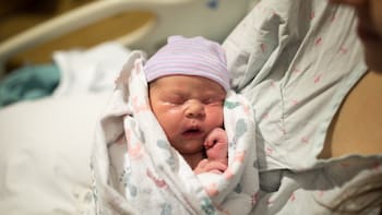 La Suprema Corte modificó las actas de nacimiento y ahora el Registro Civil deberá anotar provisionalmente a todos estos niños