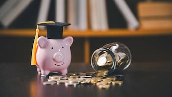Convocatorias abiertas | Becas para estudiar en Italia, Chile y Canadá: cómo, dónde y fecha límite para aplicar