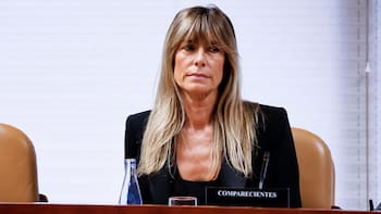 Último momento | Begoña Gómez entregó su pasaporte tras la apertura de juicio oral por cuatro delitos