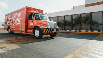 A la dueña de Caribe Cooler no la detiene el IEPS: ¿Qué le da gas a esta empresa yucateca?