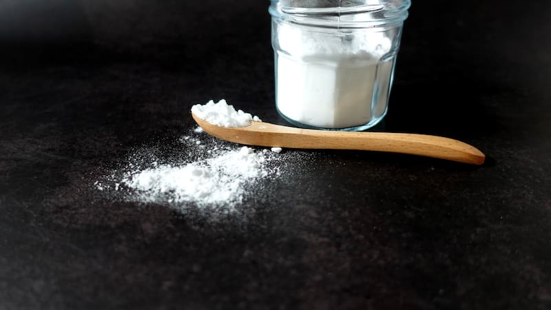Agua oxigenada y bicarbonato de sodio: para qué se usa y cómo actúa esta mezcla para una limpieza intensa del hogar.