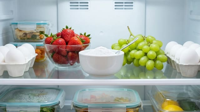 Limpiar la heladera con bicarbonato de sodio y agua: por qué lo recomiendan los expertos y para qué sirve