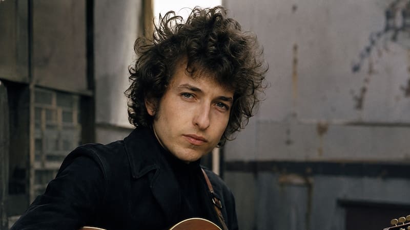 Bob Dylan, famoso cantante: "El éxito es levantarse por la mañana, acostarse por la noche y en el medio hacer lo que te gusta".