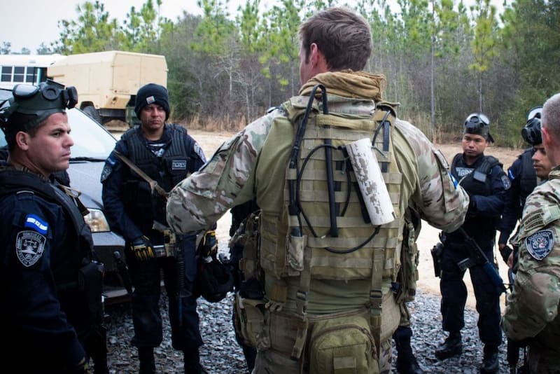 Así son los entrenamientos de los Boina Verdes norteamericanos. Foto (lifeisaspecialoperation)