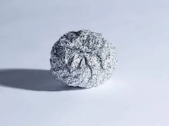 Para qué sirve meter una bolita de papel aluminio en el freezer y por qué lo recomiendan