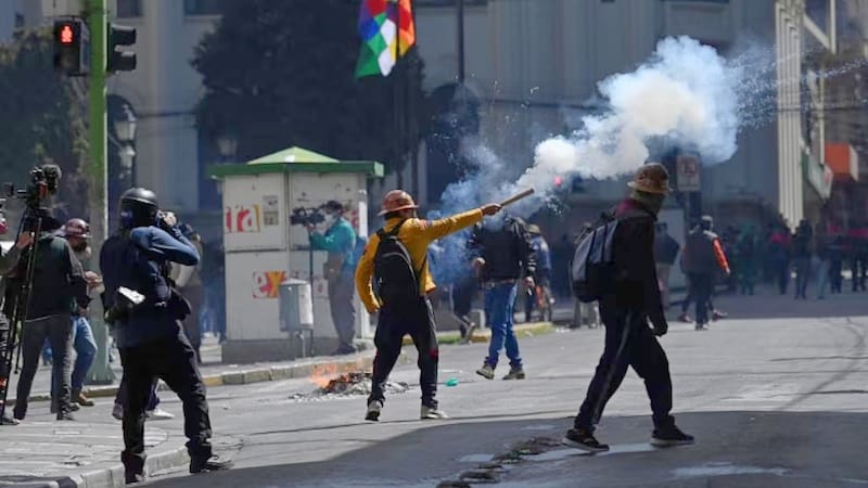 Los manifestantes endurecieron sus posiciones y ya no hablan de negociar condiciones: piden directamente la renuncia de Paz.