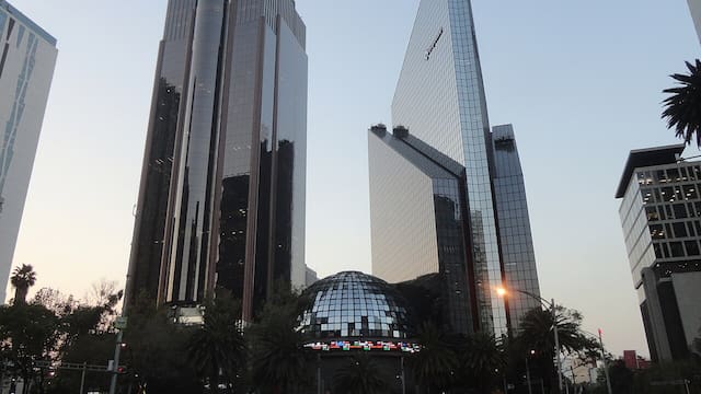 Empresas en la BMV, en deuda con la igualdad: mujeres no llegan ni al 20% en los consejos