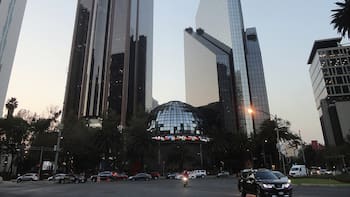 Televisa gana en la bolsa a días de dejar su lugar en el IPC a Alpek: ¿impulso de despedida o repunte tardío?