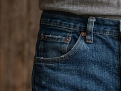 Para qué sirve realmente el pequeño bolsillo de los jeans: el uso que nadie conoce y simplifica muchas tareas