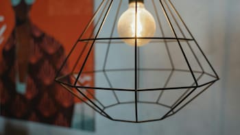 ¿A qué hora es más barata la luz hoy domingo 12 de julio en España?