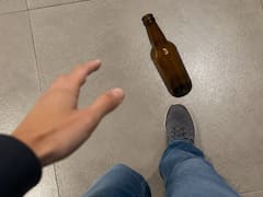 Fue a comprar a un supermercado, cayó una botella y salió lastimado: la sorpresiva decisión de la Justicia