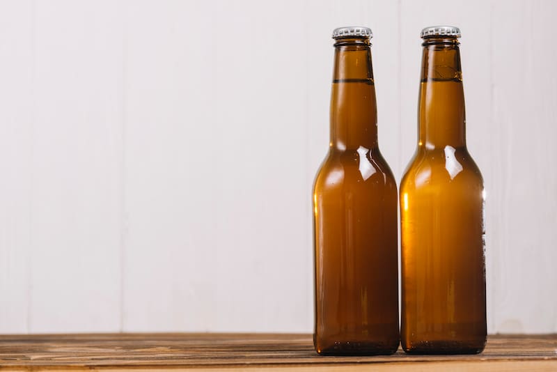 Se estima que el complejo incorpora más de 1,5 millones de botellas de vidrio.