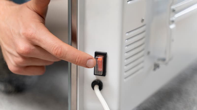 Conoce qué aparatos consumen más debido a factores como la potencia y el tiempo total que permanecen conectados y encendidos.
