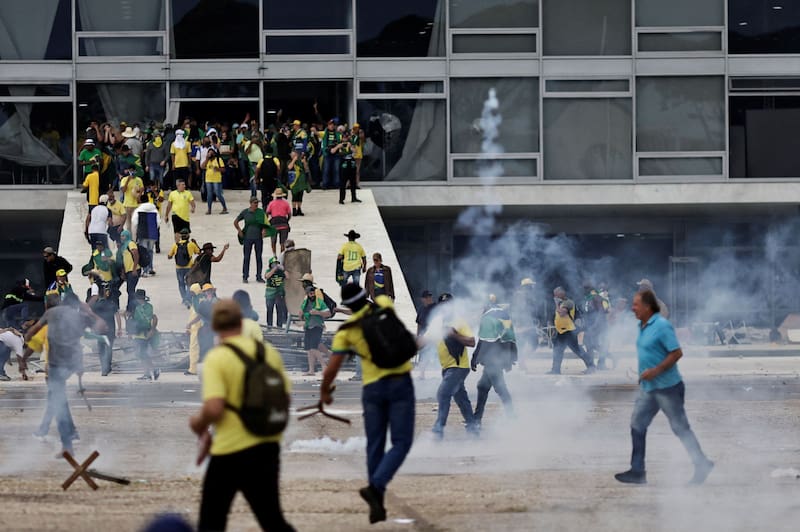 Intento de golpe de Estado en 2025 por seguidores de Jair Bolsonaro.