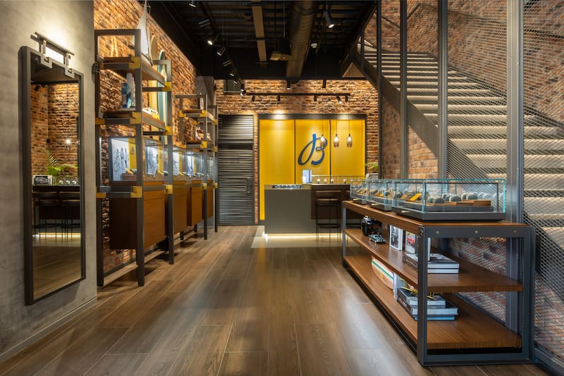 La marca de relojes suizo tiene 280 tiendas en el mundo