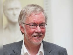 Brian Clegg, físico y divulgador: “Si solo financiamos la ciencia con un objetivo práctico, muchas oportunidades futuras se van a perder”
