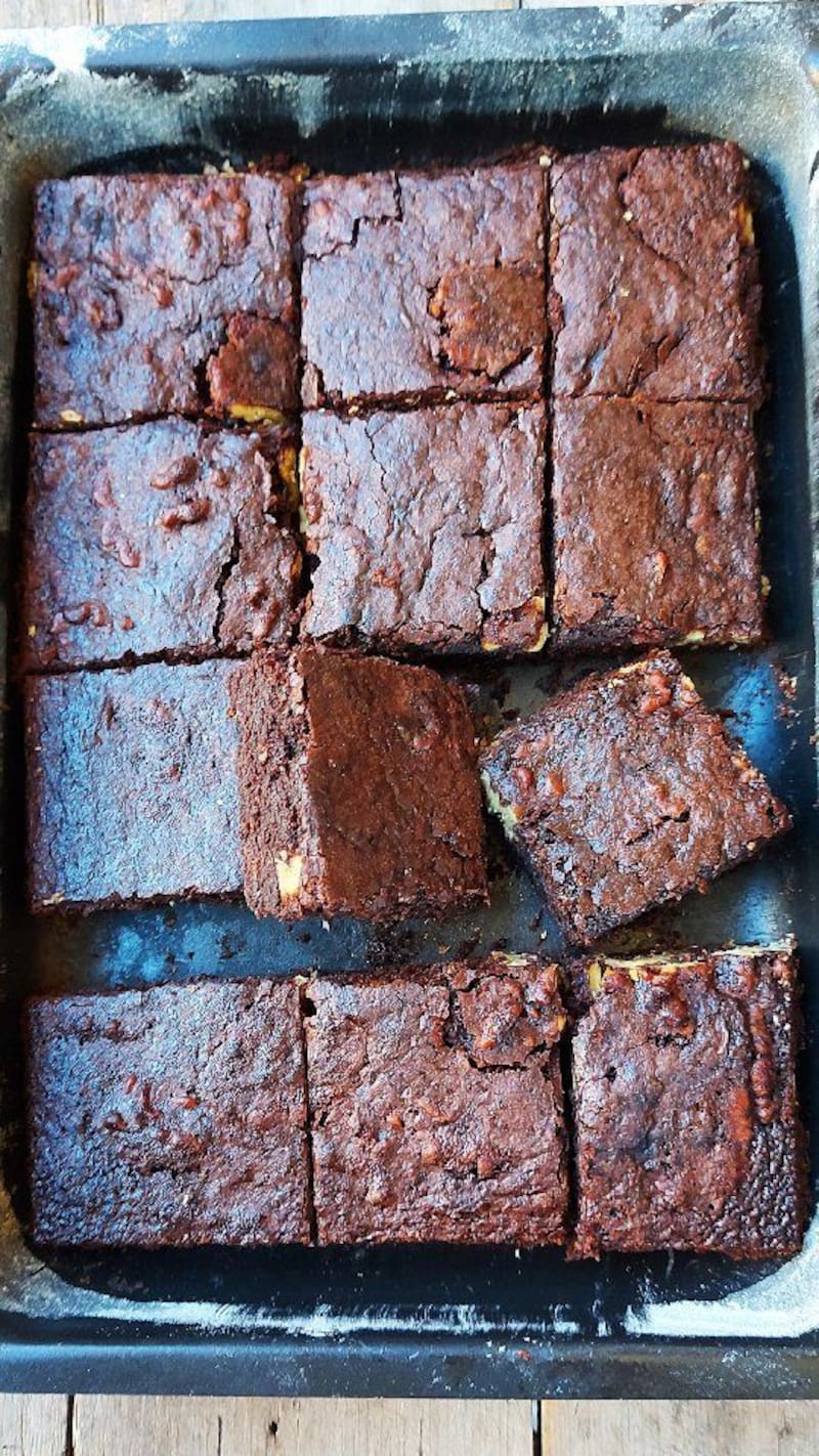 El brownie saludable no incluye harina ni azúcar agregado.