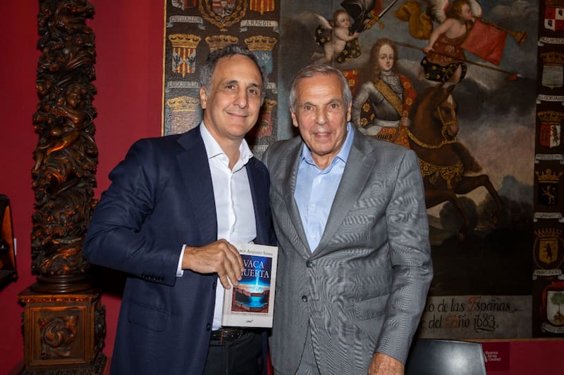 Marcos Bulgheroni, CEO de Pan American Energy junto a Jorge Augusto Sapag, exgobernador de Neuquén.