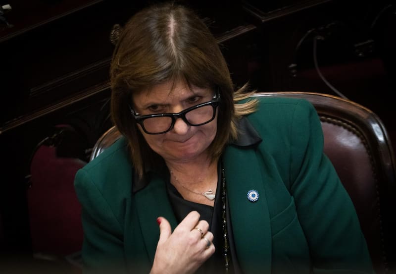 Bullrich confirmó correcciones en el proyecto: los funcionarios públicos no podrán adherirse al RSG