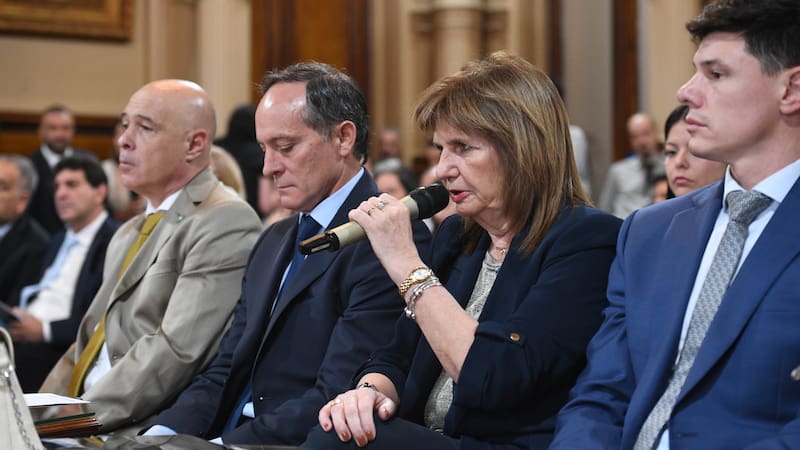 Se constiuy la Comisin de Trabajo y Previsin Social, en la que designaron a Patricia Bullrich como presidente y a *** como vice presidente, el 17 de diciembre de 2025, en el saln Azul del Senado de la Nacin, en Buenos Aires; Argentina (Fotos: Mario Mosca/Comunicacin Senado)